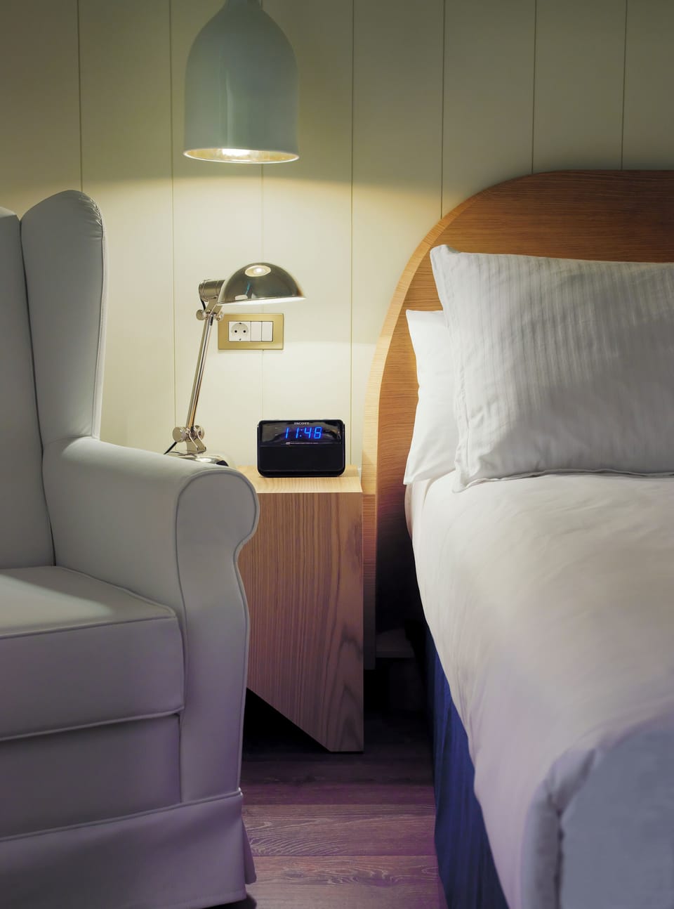 Minibar, desk, laptop workspace, blackout drapes