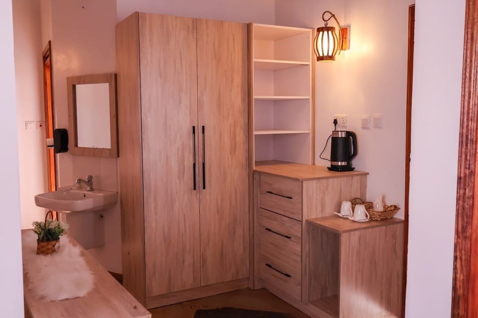Deluxe Double Room | WiFi (free), individually decorated, individually furnished, bed sheets