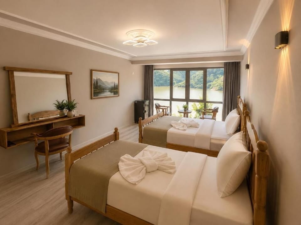 Apartment, Patio, Lake View | Soundproofing, WiFi (free)