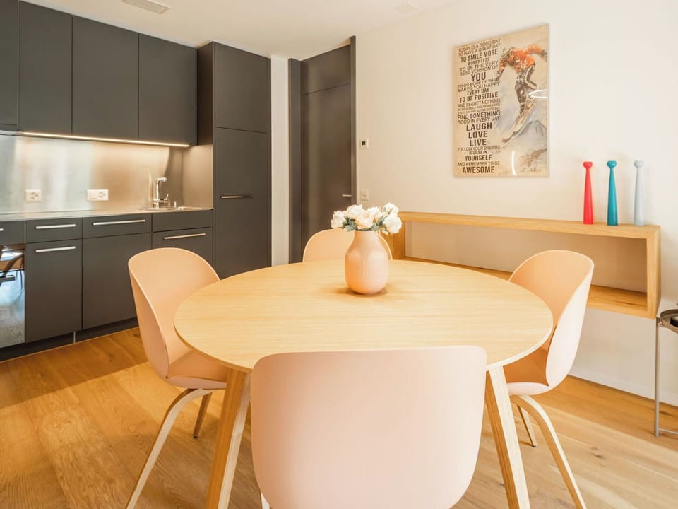 Furniture, Interior Design, Flooring, Floor, Wood Flooring, Wood, Kitchen & Dining Room Table, Chair, Table, Ceiling