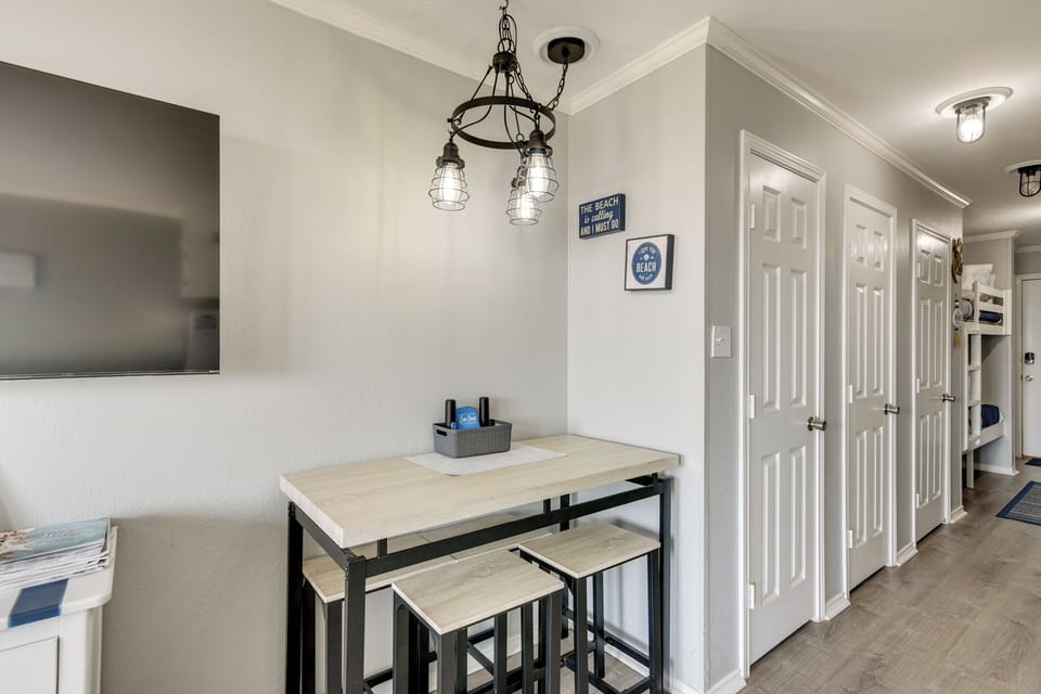 Apartment (1 Bedroom) | Interior