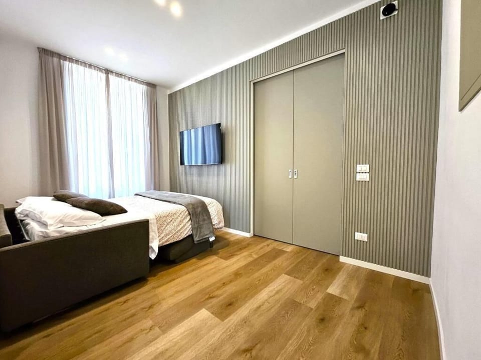 Soundproofing, WiFi (free)