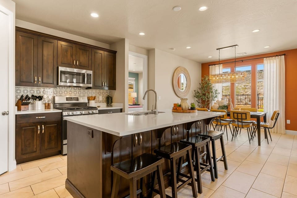 House, 5 Bedrooms | Private kitchen | Coffee/tea maker, fridge, oven, toaster