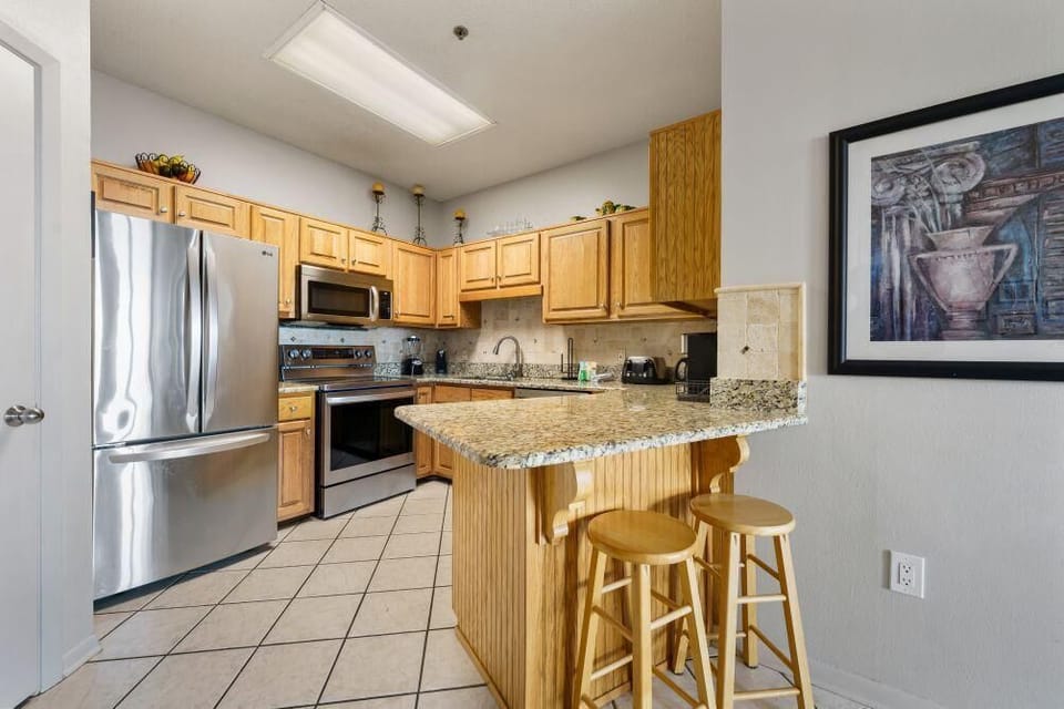 Condo, Multiple Beds (Phoenix 5 106) | Private kitchen