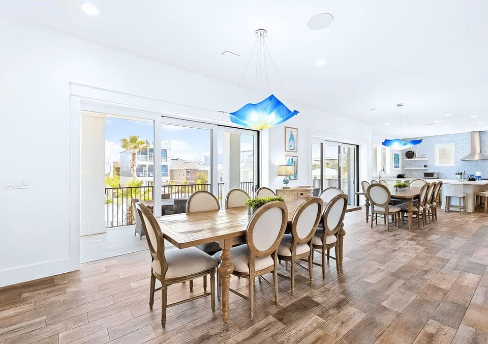 Double dining room tables are perfect for large families.