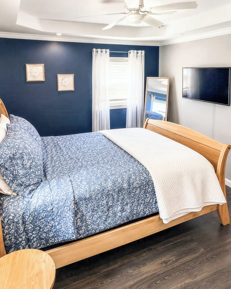 Apartment, Patio | Iron/ironing board, WiFi (free)