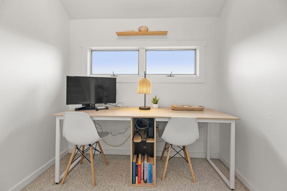 A-B-Ceas | Office Space