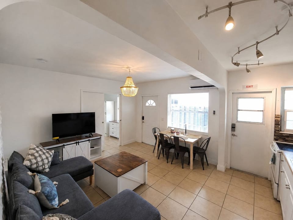 House, 2 Bedrooms, Accessible, Patio | Living room