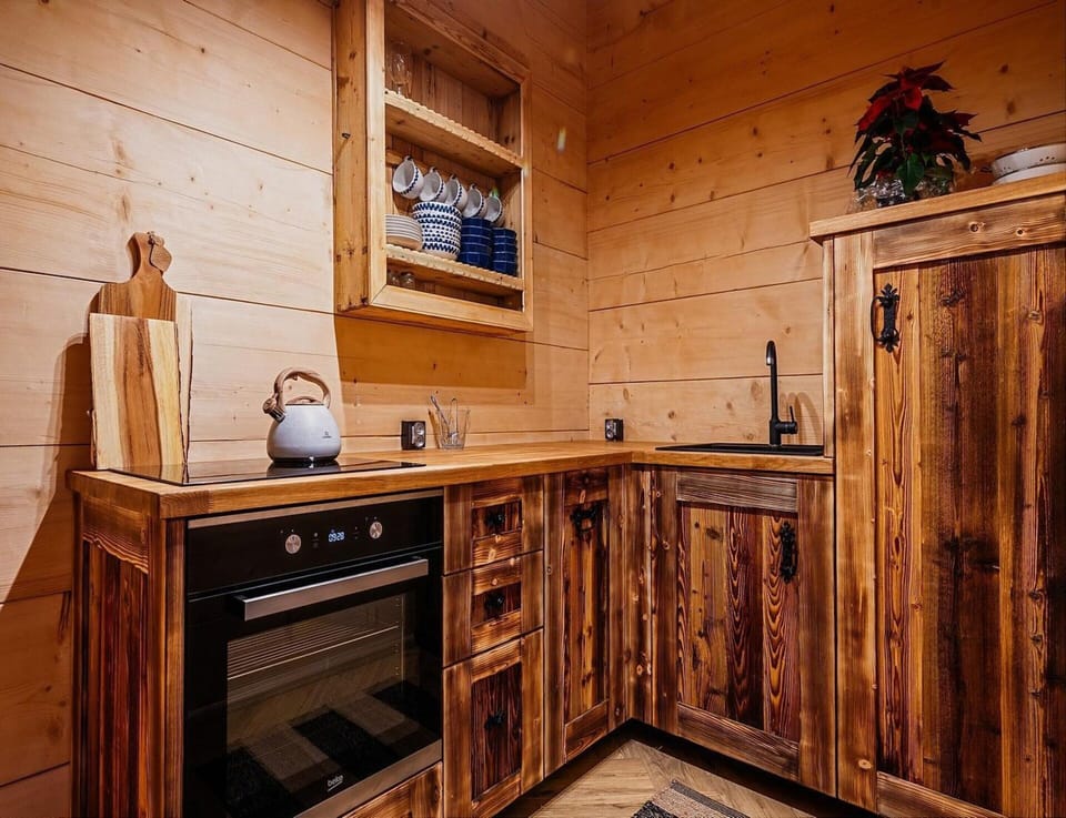 House | Private kitchen | Coffee/tea maker, highchair
