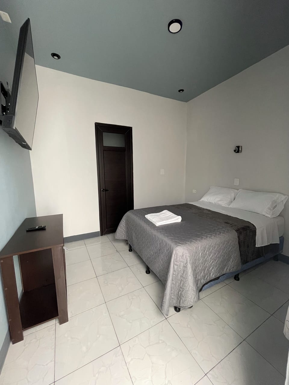 Standard Single Room | Desk, laptop workspace, WiFi (free)