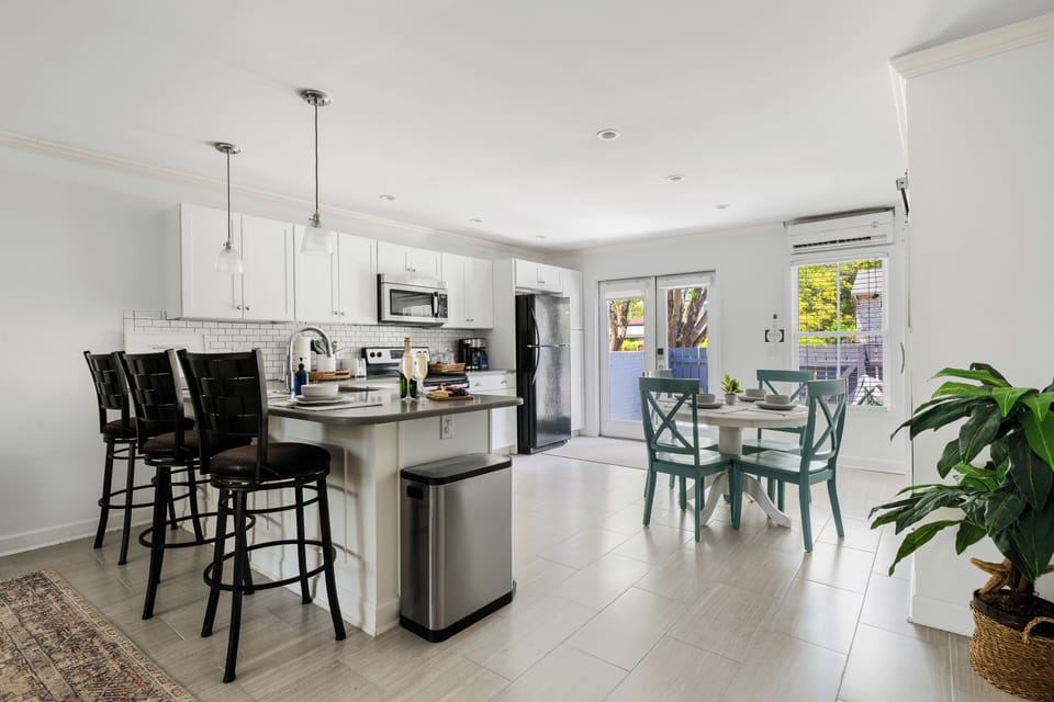Coastal Townhouse | Minutes from Everything