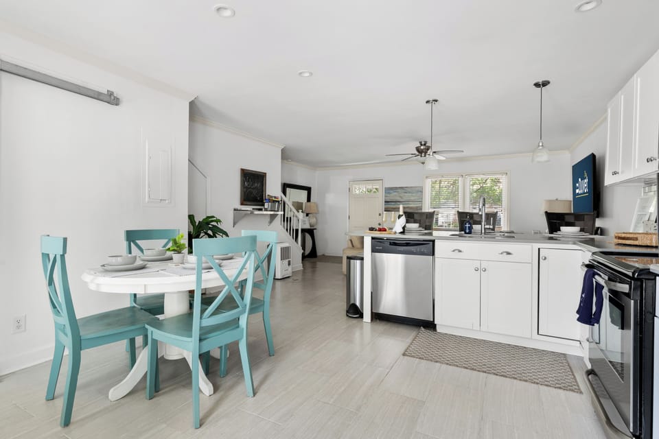 Coastal Townhouse | Minutes from Everything