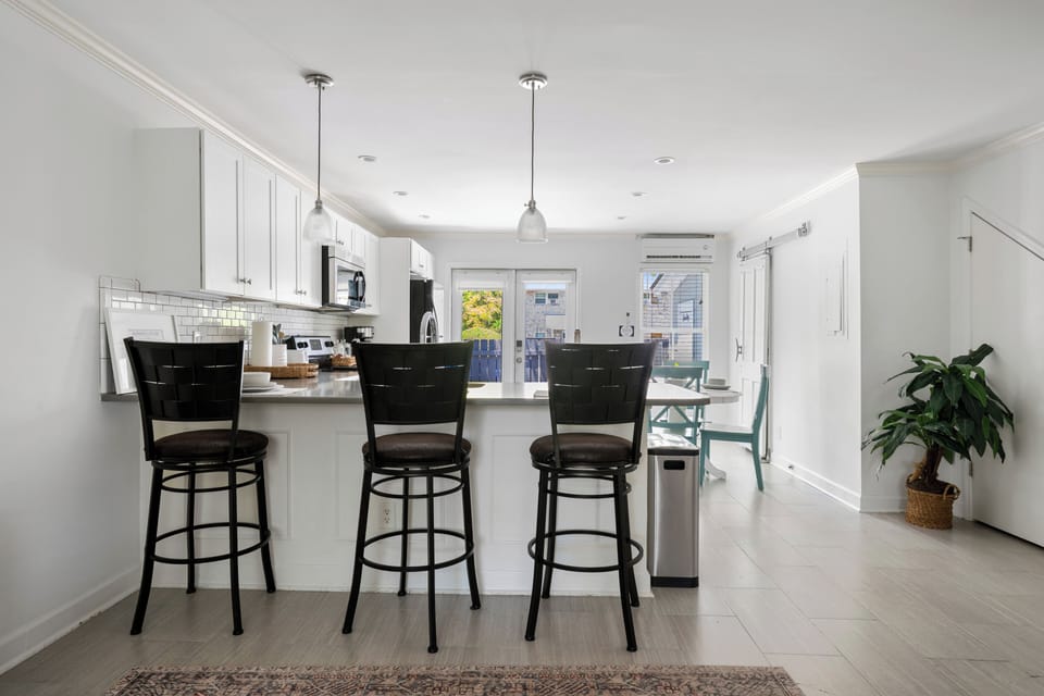 Coastal Townhouse | Minutes from Everything