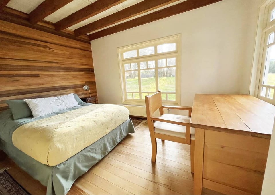 In-room safe, desk, laptop workspace, WiFi (free)