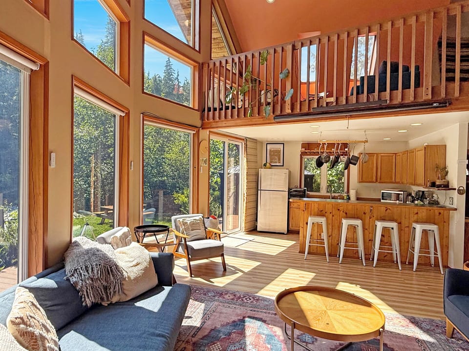 Bottom level opens to loft space above for multi-level fun