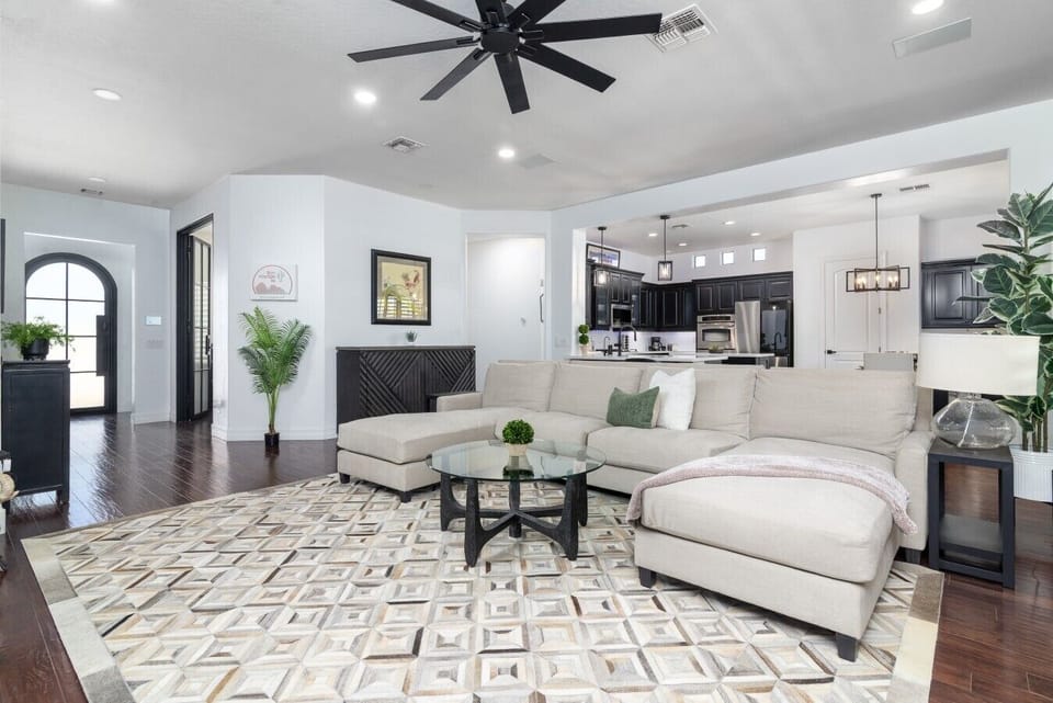 Open-concept living makes it easy for everyone to stay connected while cooking, dining, and relaxing together.
