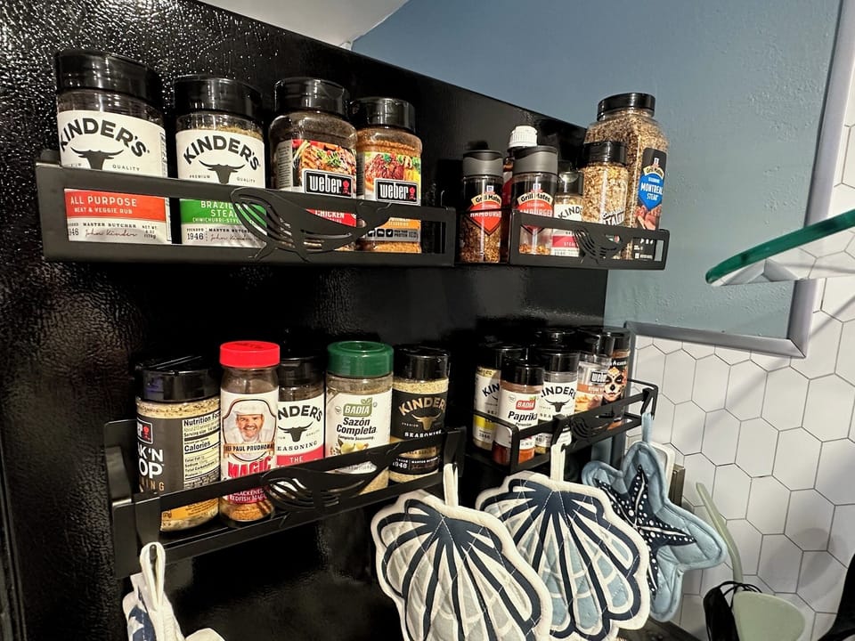 Assorted spices 
