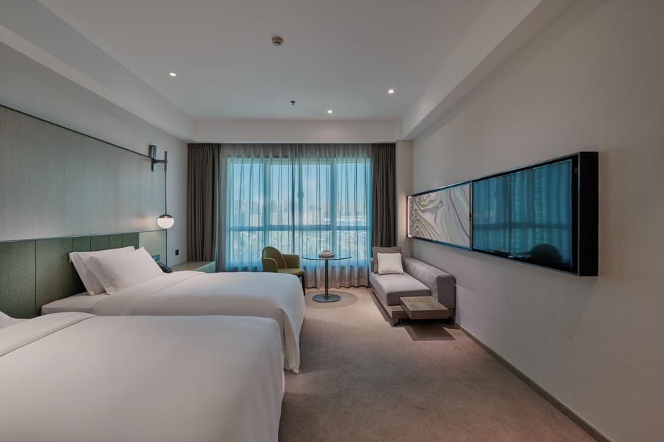 Standard Twin | In-room safe, desk, laptop workspace, soundproofing