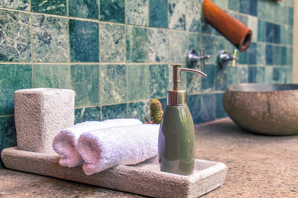 Garden View Standard Shared with Kima Surf Guiding Package | Bathroom
