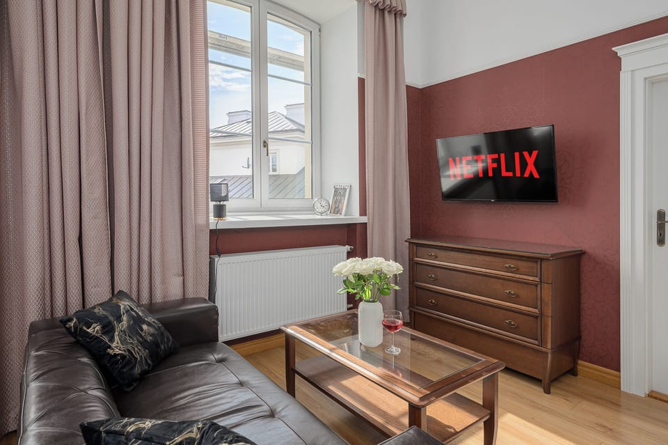 Comfort Apartment, City View | Living area | 40-inch LCD TV with digital channels, Netflix, streaming services