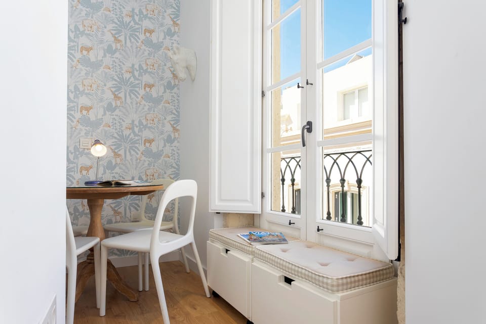 Apartment (2 Bedrooms) | 2 bedrooms, iron/ironing board, cribs (free), WiFi (free)