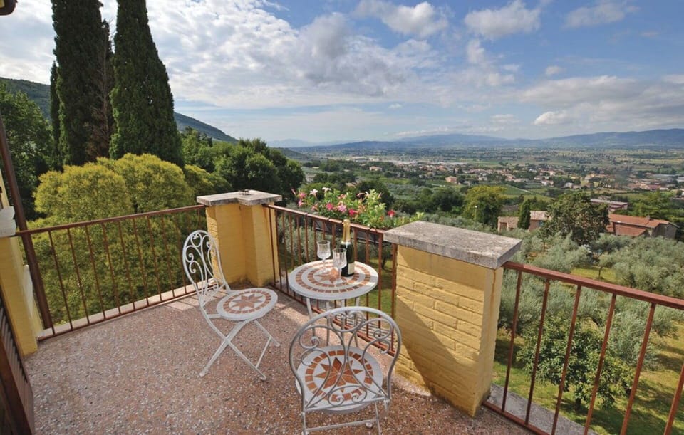 Autumn, Balcony / Terrace / Patio, Garden, Spring, Summer