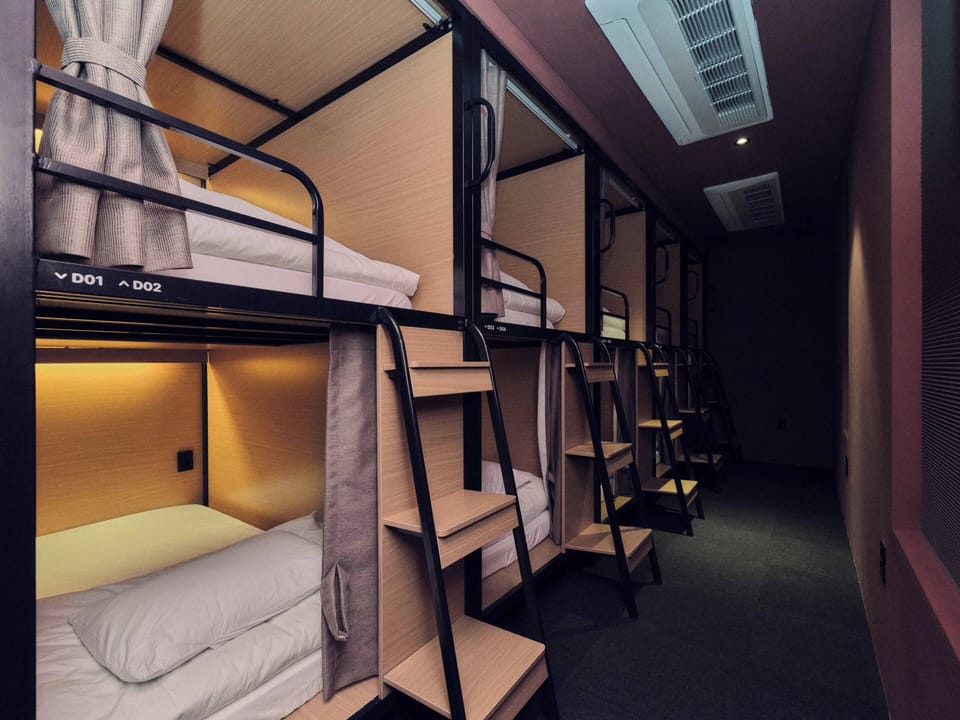 Shared Dormitory, Men only, Air conditioning, Ground Floor | WiFi (free)