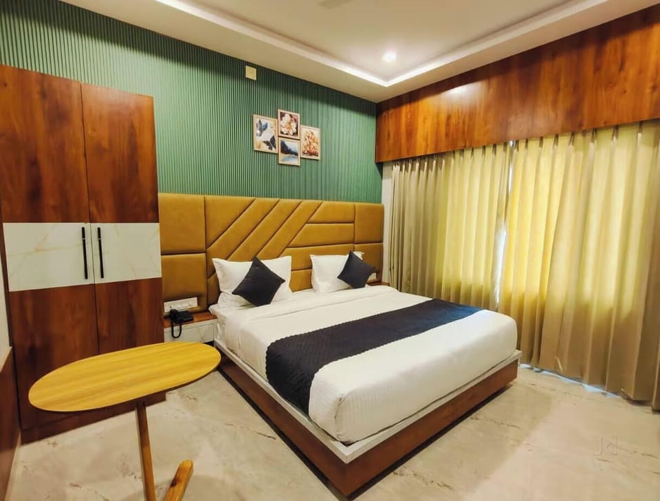 Premium Room, Garden View | WiFi (free)