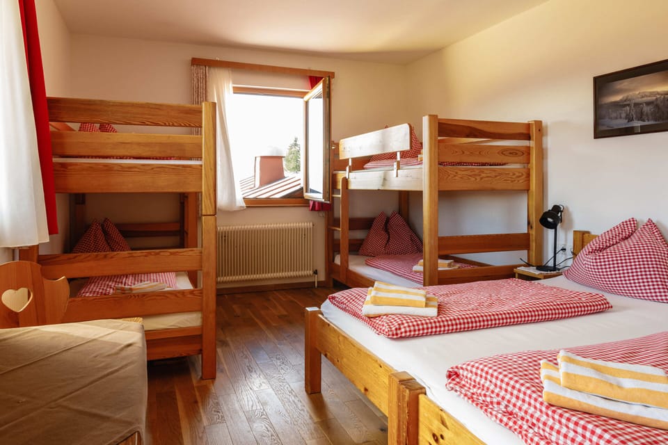Deluxe Room, Balcony, Mountain View | Desk, WiFi (free)