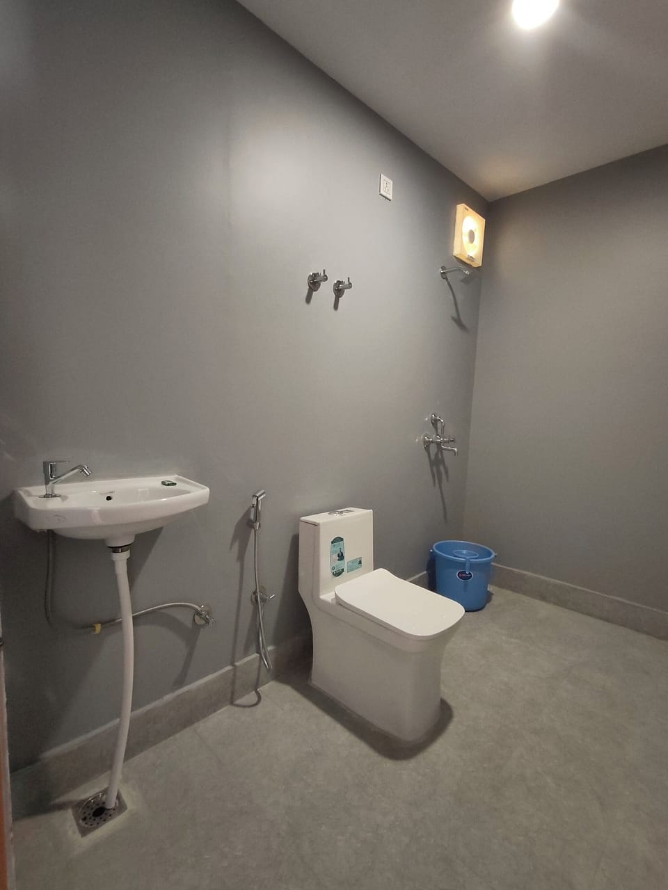 Double Room, Mountain View | Bathroom | Shower, towels, soap, shampoo