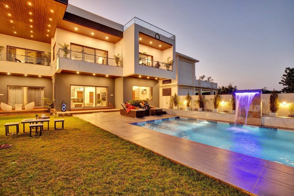 House | 5 bedrooms, high-speed internet