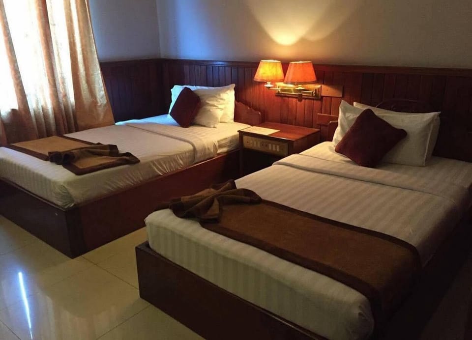 Twin Room, City View | Soundproofing, WiFi (free)