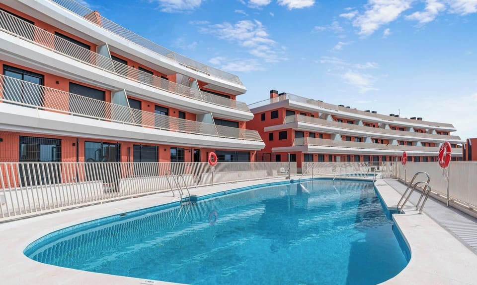 Heated swimming pool.