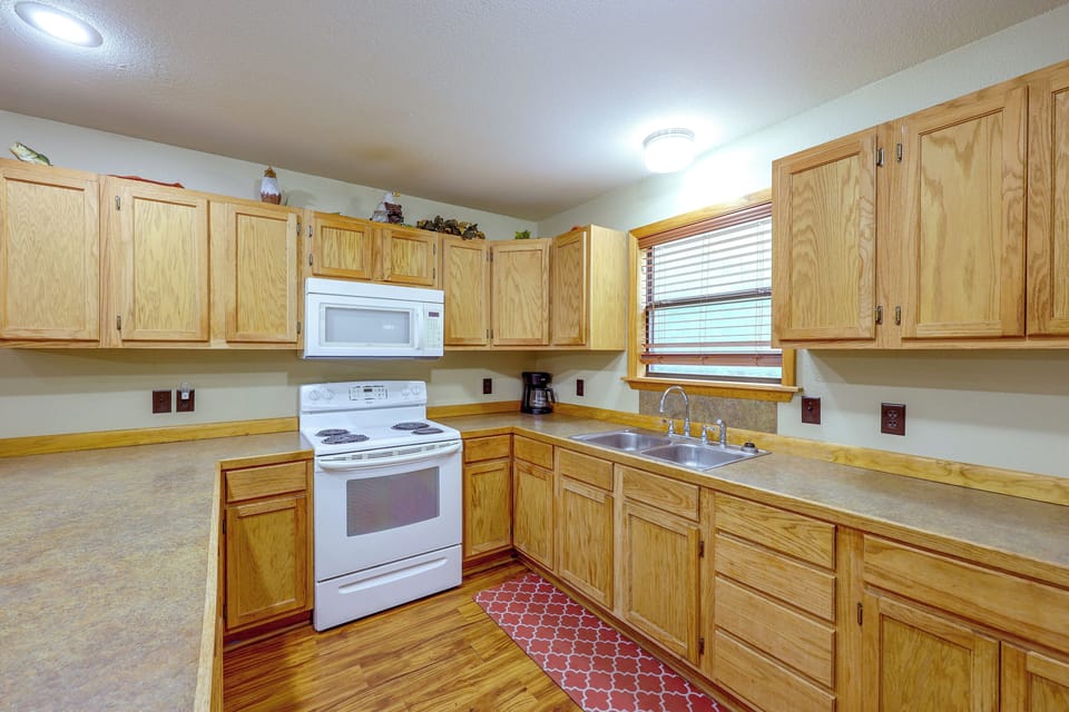 House (4 Bedrooms) | Interior