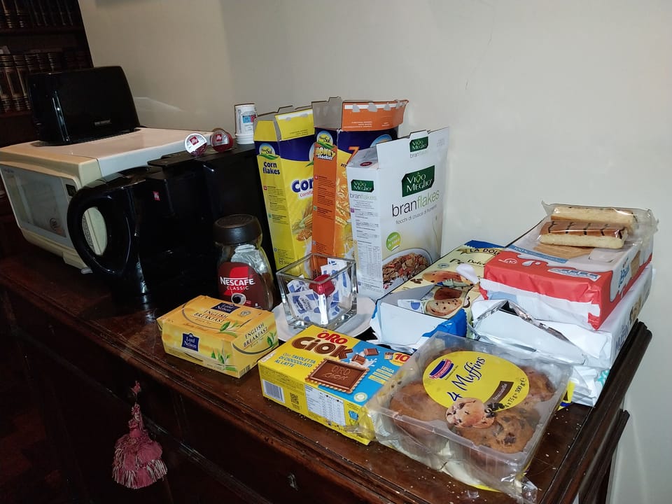 Free daily continental breakfast