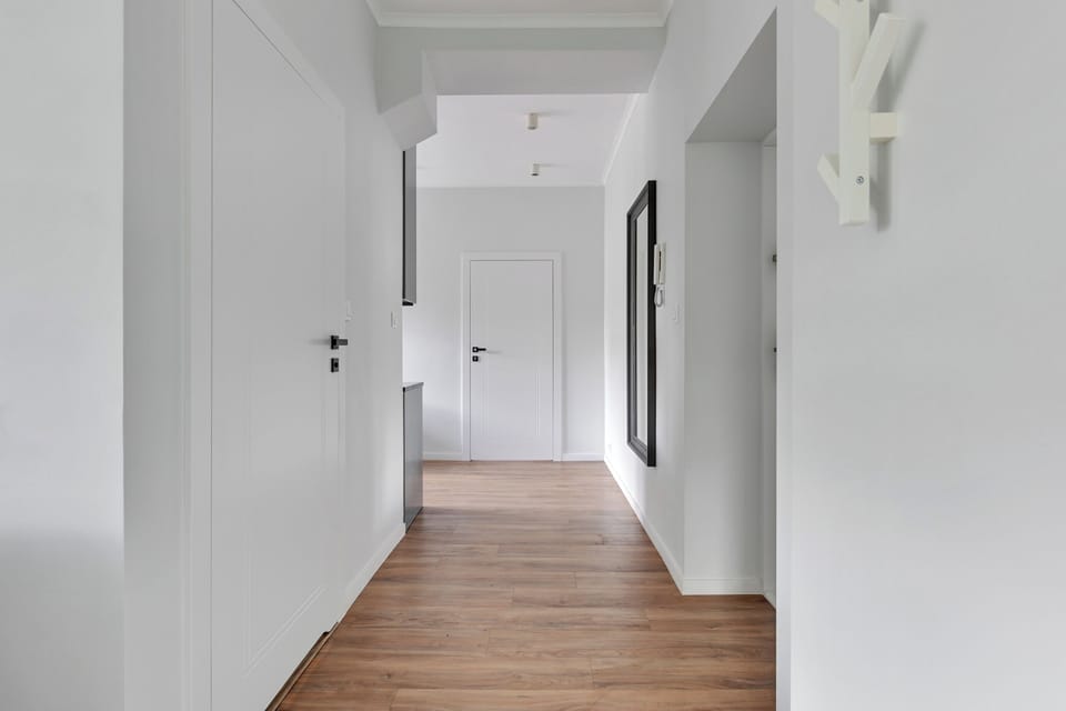 Standard Apartment, Non Smoking, Private Bathroom | Interior