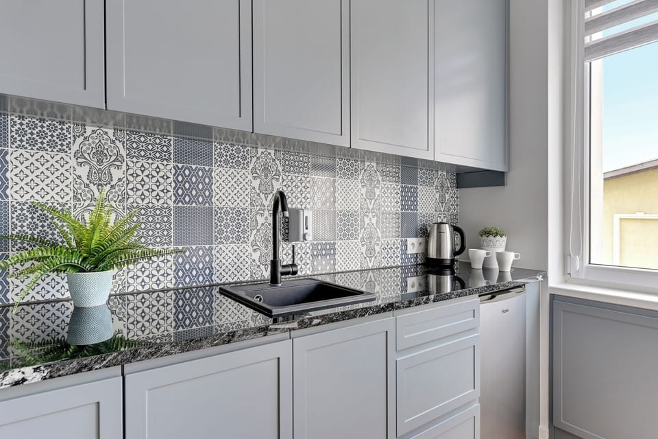 Standard Apartment, Non Smoking, Private Bathroom | Private kitchen | Coffee/tea maker, electric kettle, highchair, freezer
