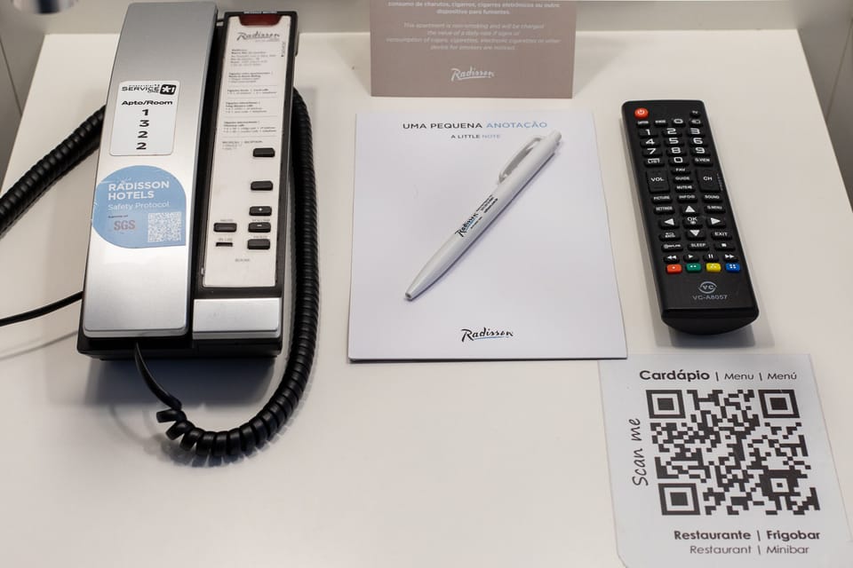 Superior King | Minibar, in-room safe, desk, laptop workspace