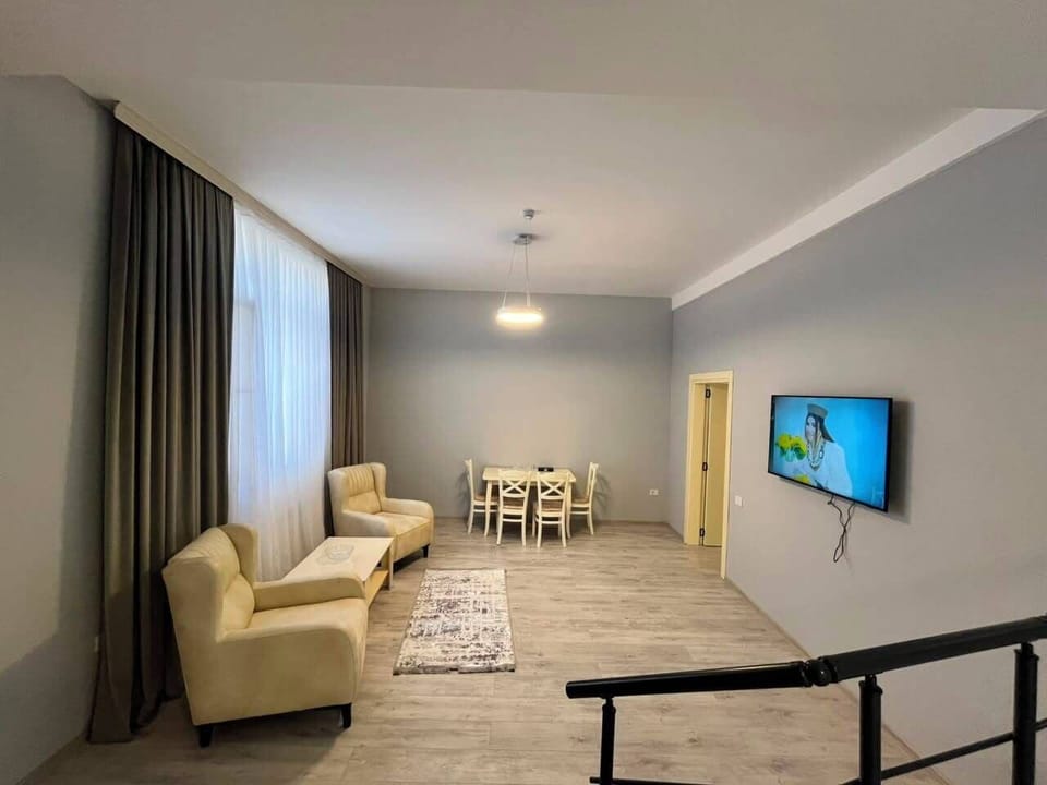 Cottage, Garden View | Living area