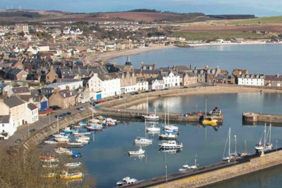 Stonehaven by day.