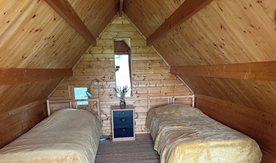 Cabin single beds text