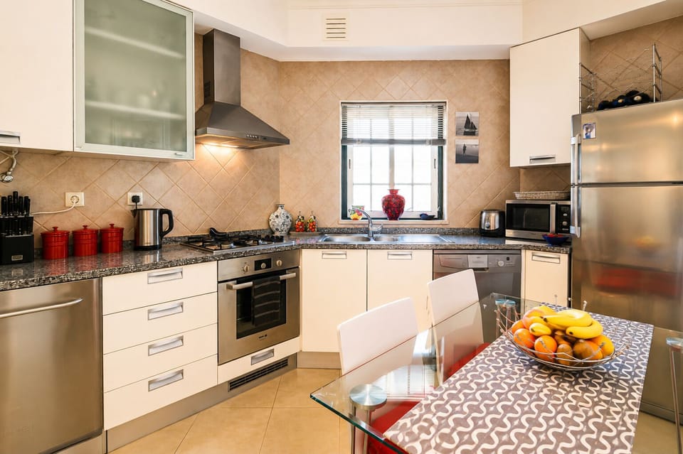 Fully fitted kitchen with all the amenities of home.
A real home from home