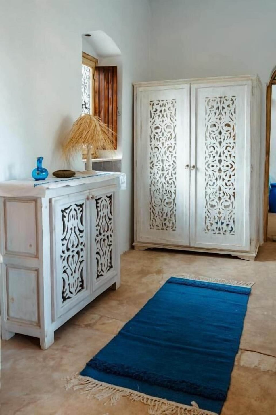 Deluxe Suite, Patio | Interior