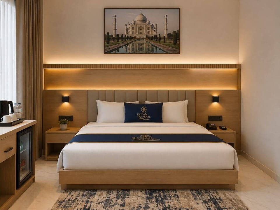 Deluxe Double or Twin Room, City View | Desk, laptop workspace, iron/ironing board, WiFi (free)