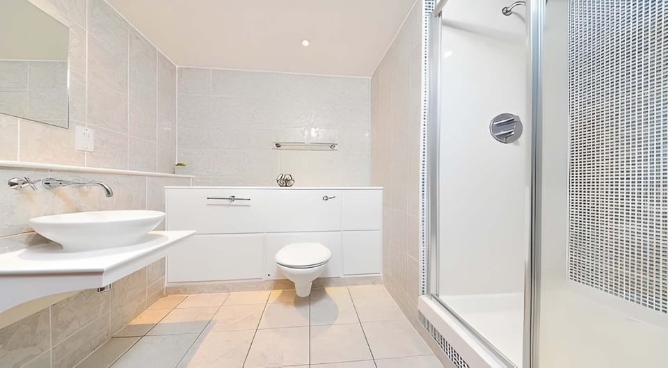 Studio, Non Smoking, Kitchenette | Bathroom