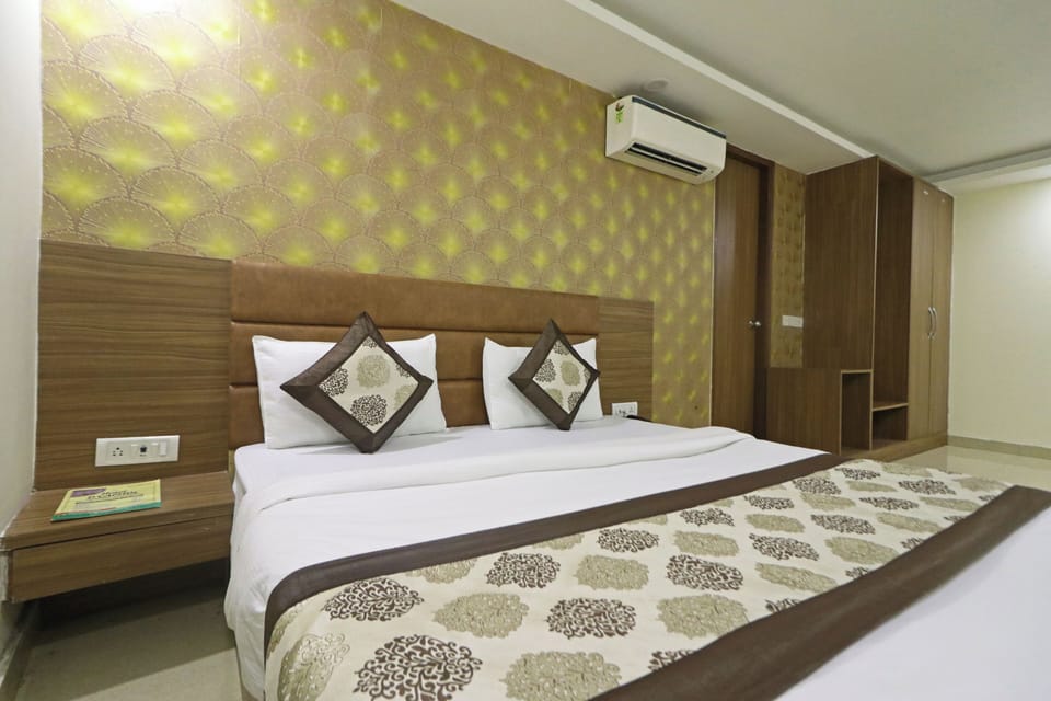 Double or Twin Room | Desk, WiFi (free)
