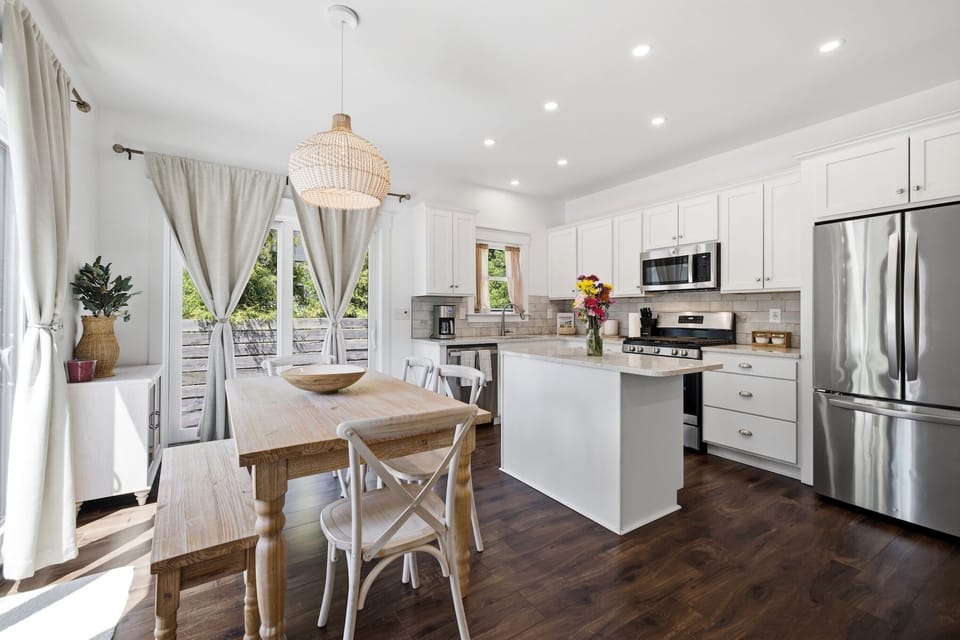 Bright, spacious, and fully equipped, the kitchen is ready for everything from morning coffee to family feasts.