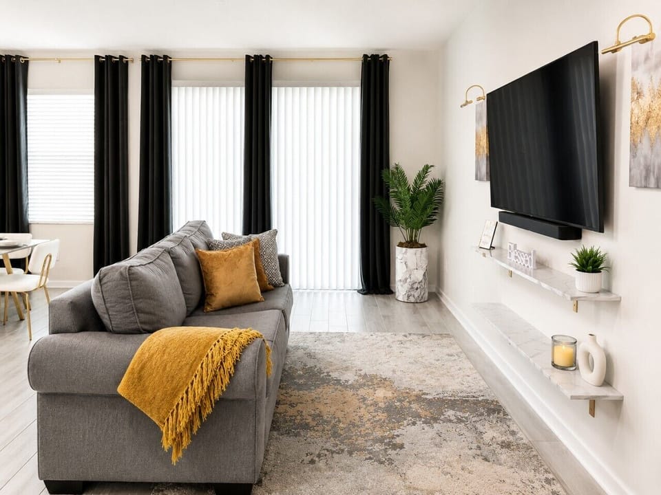 Golden townhome riverview4