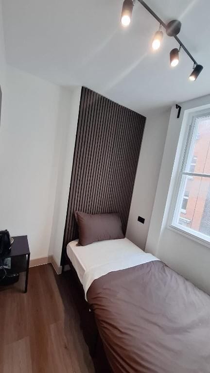 Single Room, City View | WiFi (free)