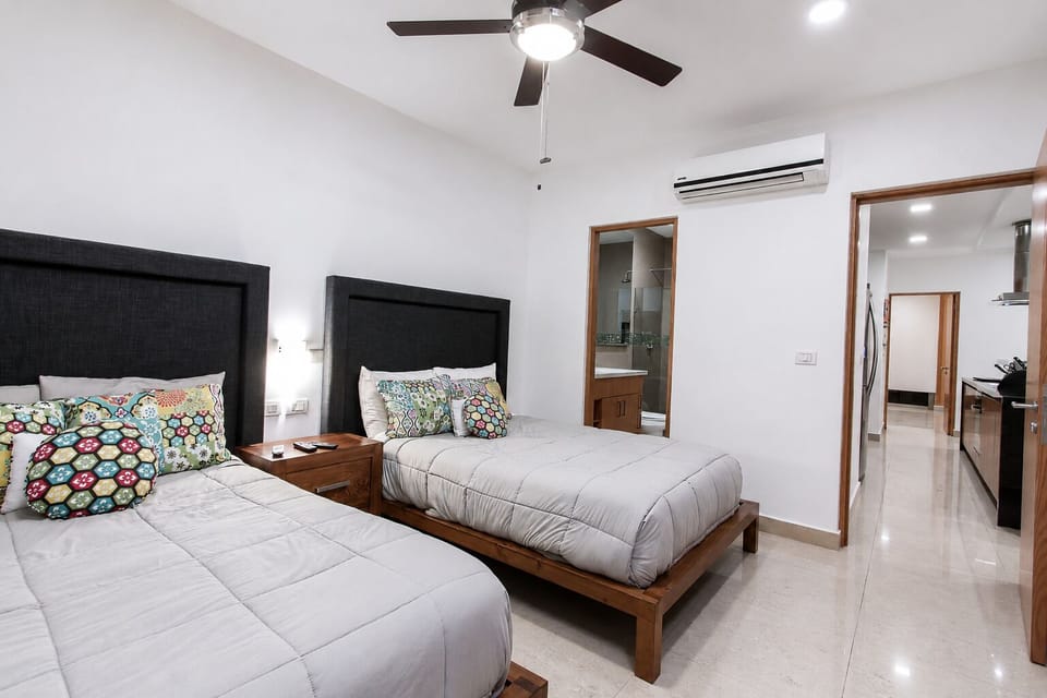 Modern Apartment Pool & Balcony Apartment in Playa del Carmen